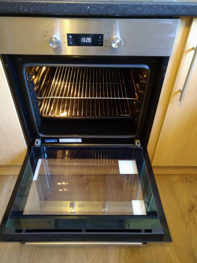 oven cleaner in Southampton