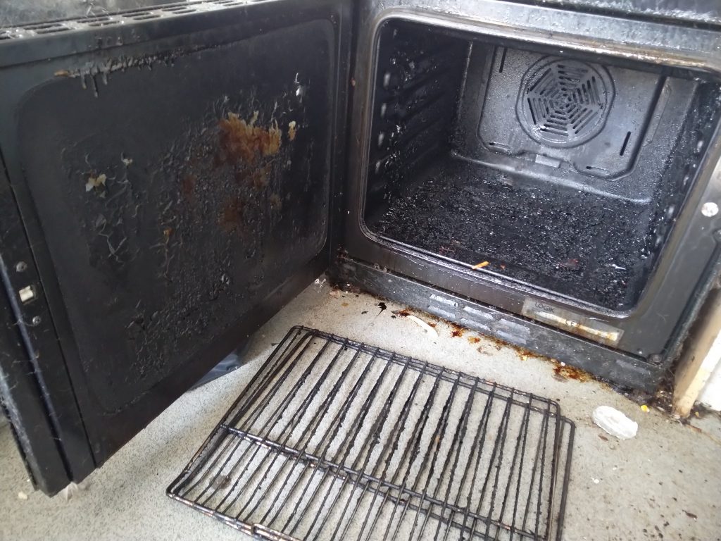 an oven before it was cleaned by www.ovencleaner.org

Questions about Oven Cleaning